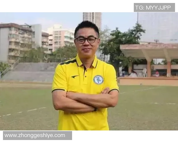 当足球明星的哥哥如何在光环下找到自己的道路与梦想