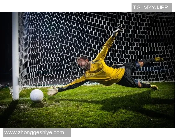 探讨足球明星中谁是最佳守门员的精彩表现与成就分析