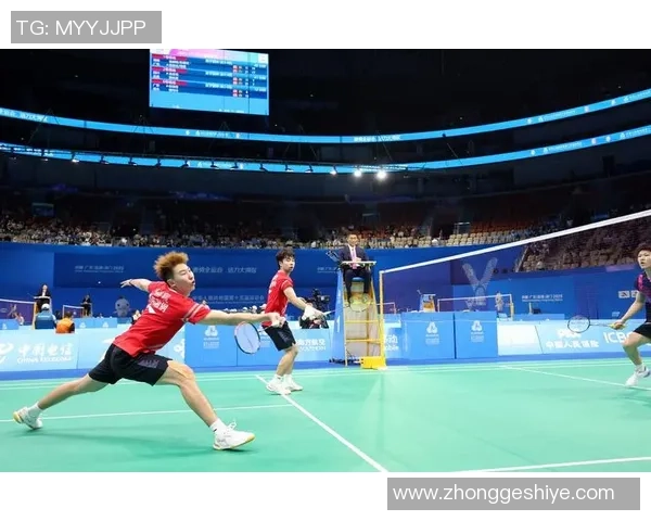 深入分析成都羽毛球队与重庆羽毛球队赛后战术对决的精彩瞬间与策略运用